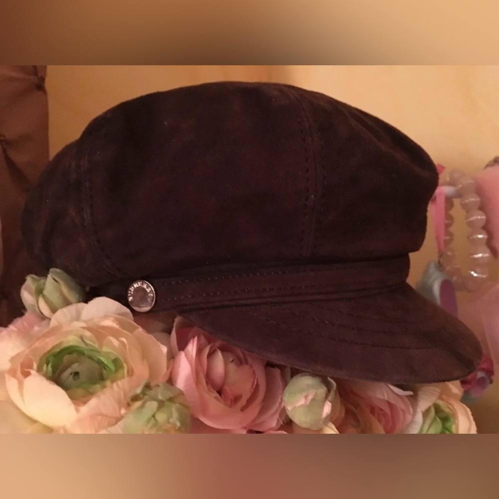 BURBERRY Vintage Brown Suede Newsboy Hat NWT💖